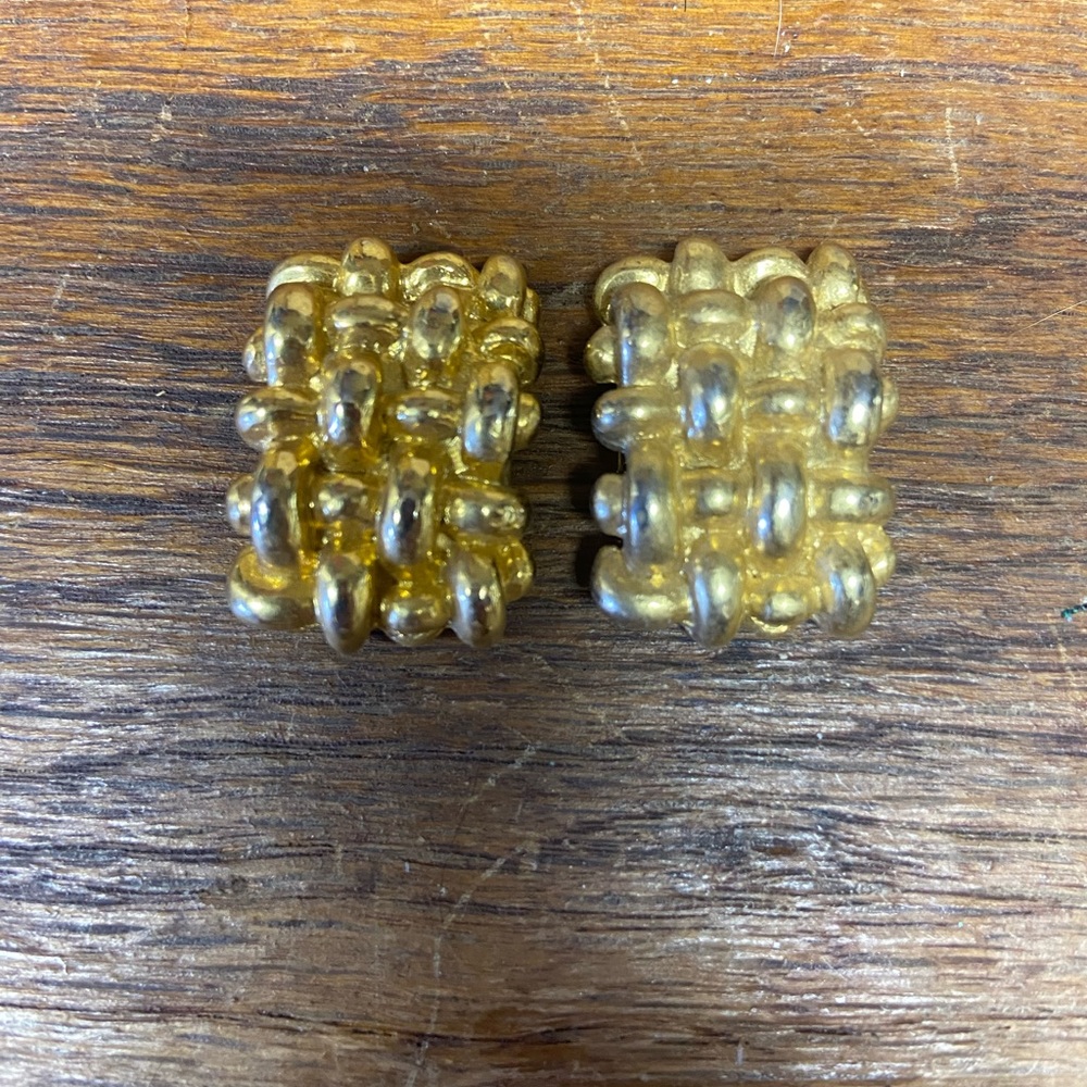 Vintage gold tone pair of shoe clips set
